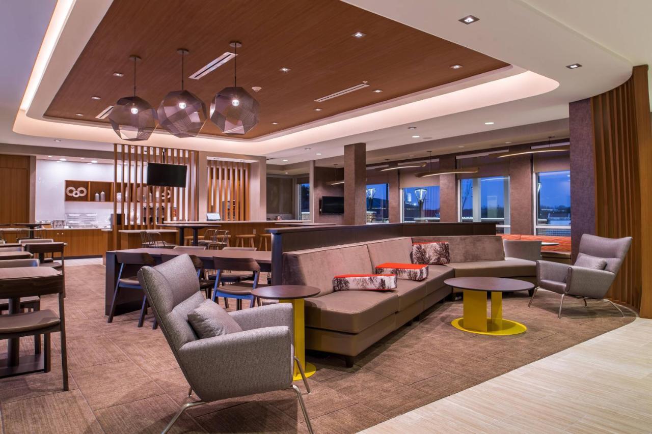 Springhill Suites By Marriott Greensboro Airport Экстерьер фото